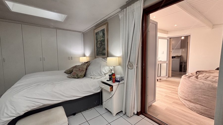 4 Bedroom Property for Sale in Kirstenhof Western Cape